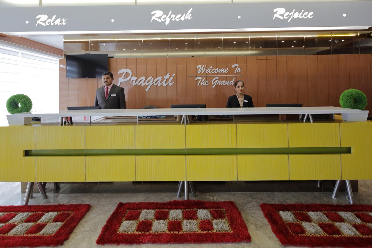 Hotel Pragati The Grand Ahmadábád Exteriér fotografie